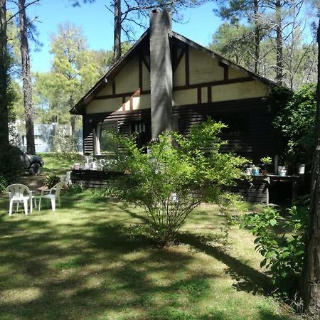 Cabana En Carilo Villa Exterior photo